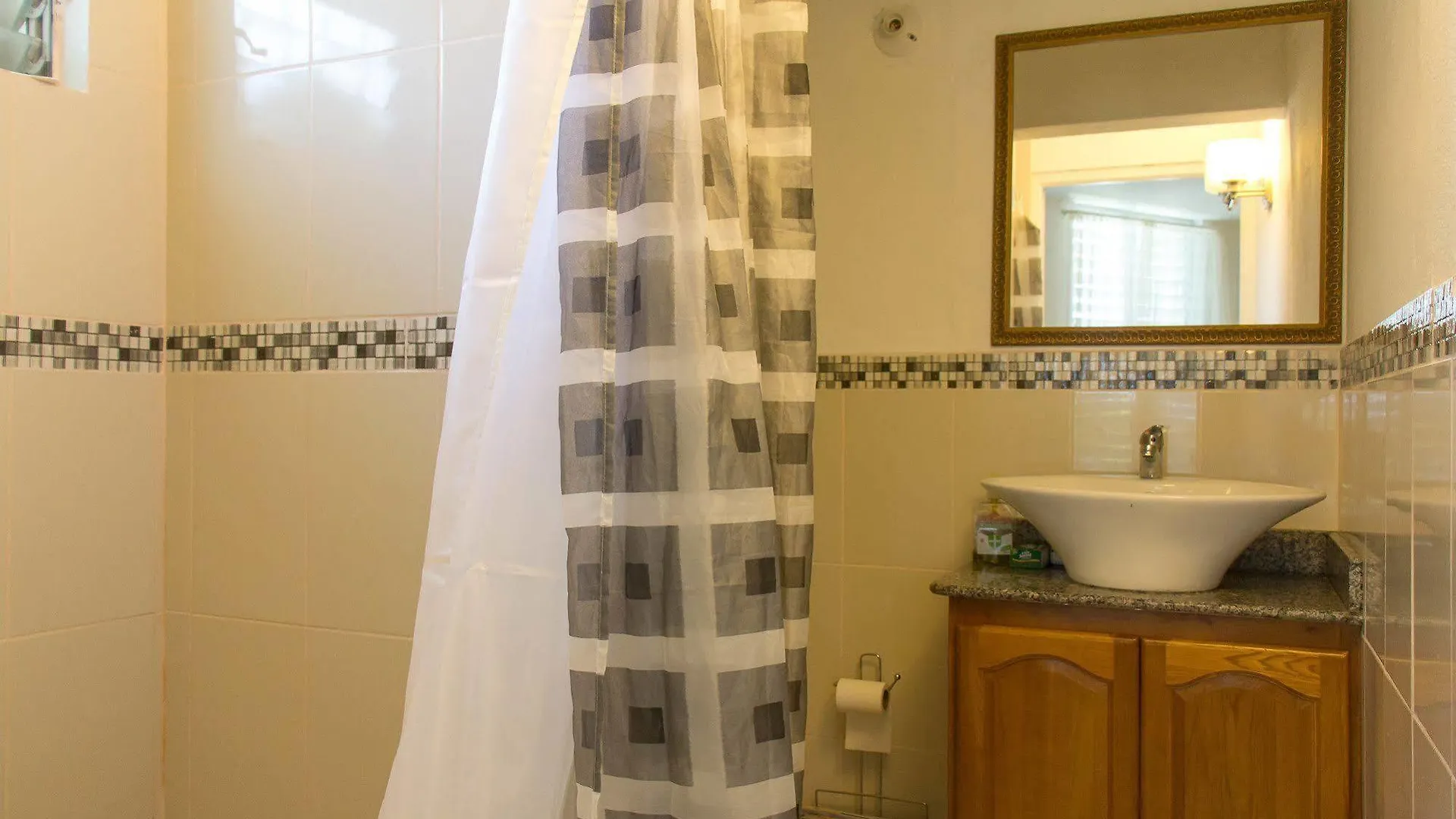 Chateau De La Rose 1Bdr Apartment 몬테고 베이 빌라